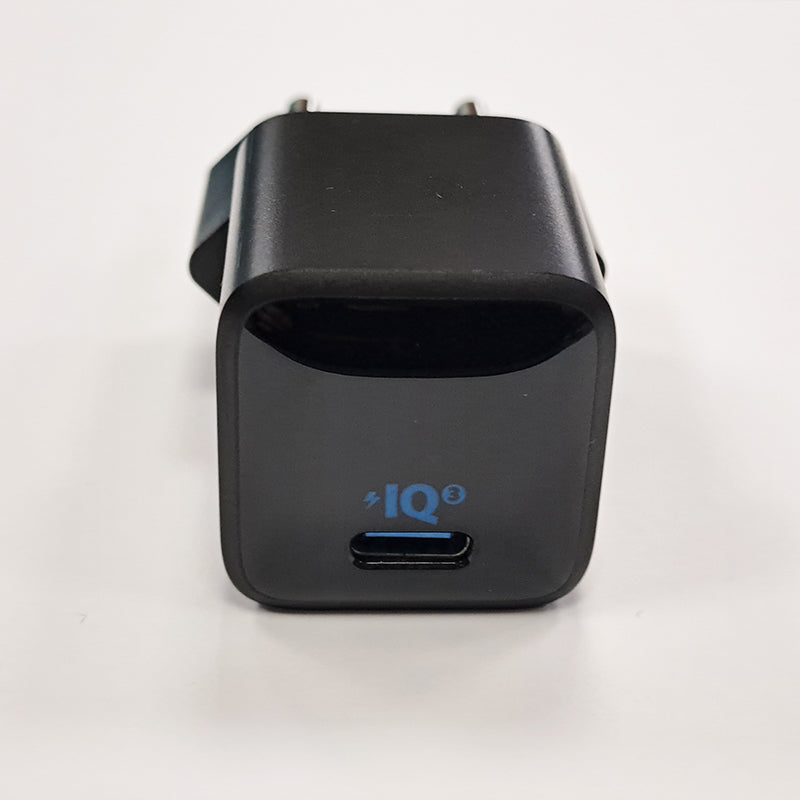 Anker power port III Nano رأس شاحن